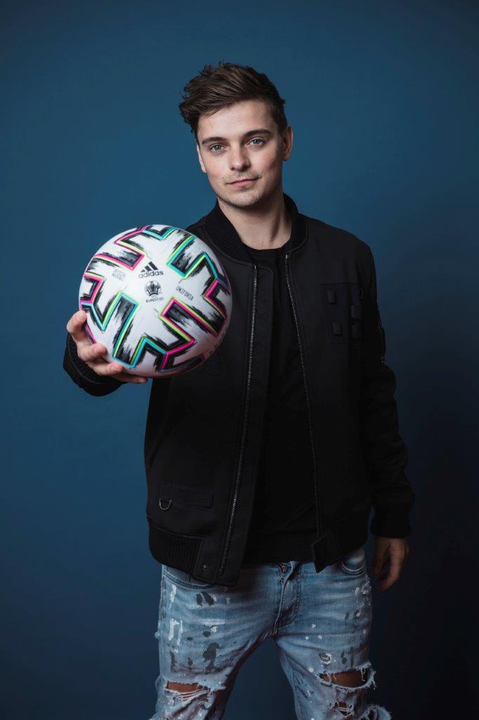 martin-garrix-album-e-tour---immagini-UEFA_Press_Shot_4_[by_Simon_Hofmann]_b.jpg